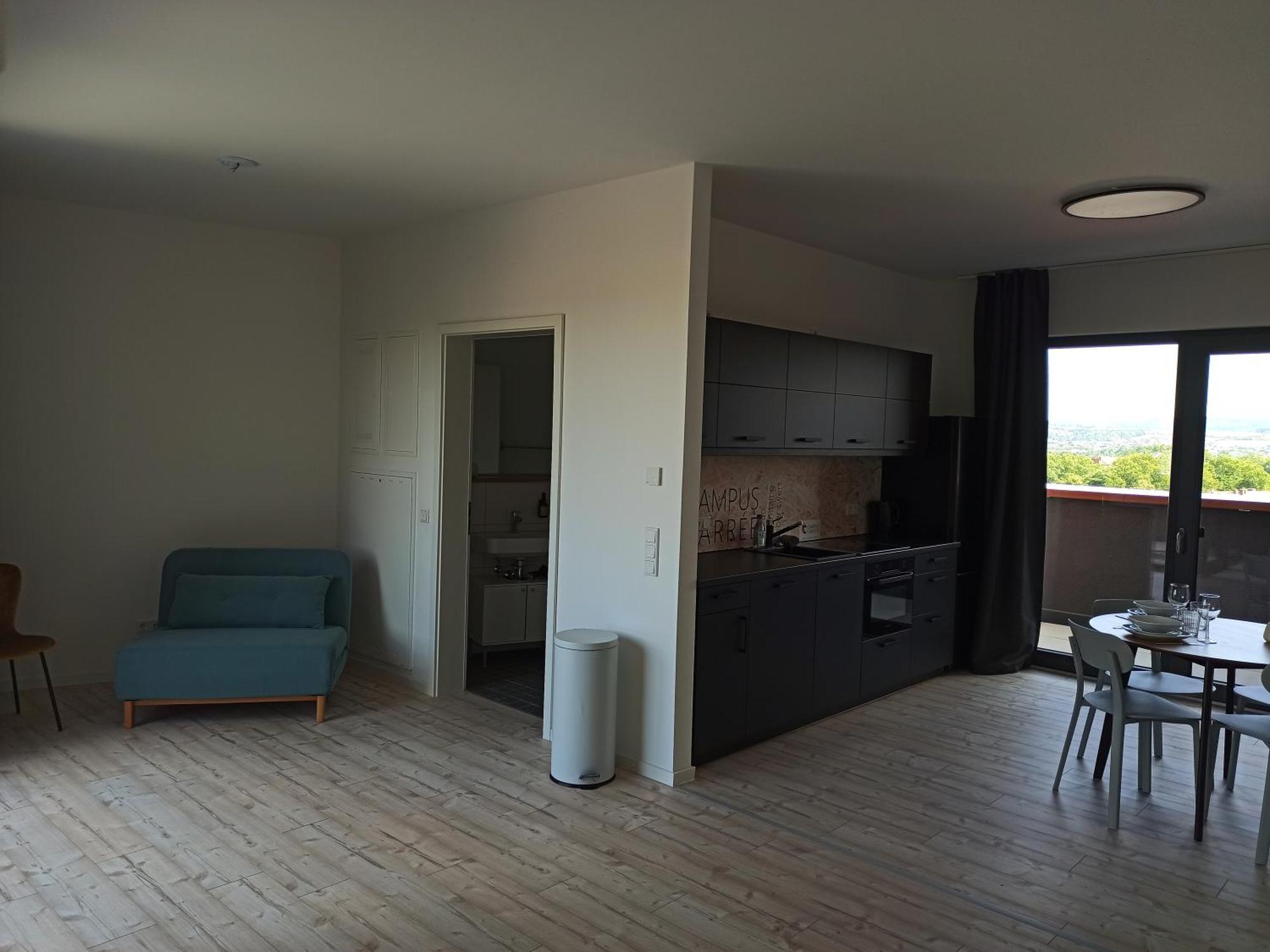 Campus Carree - Modernes Und Zentrales Apartment In Kassel Room photo