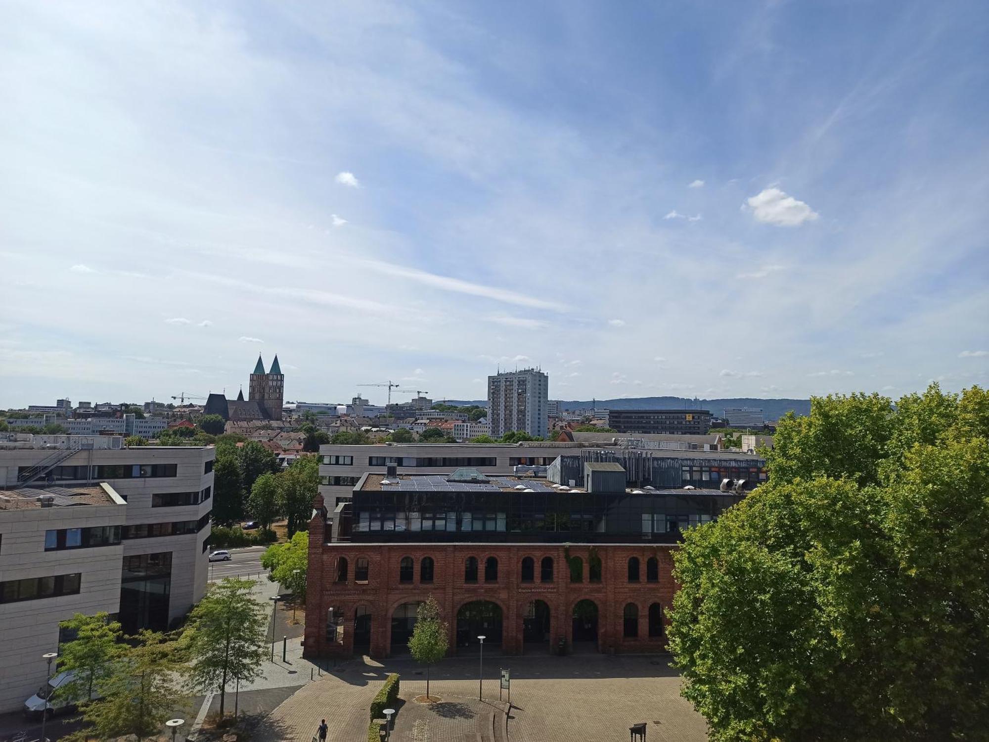 Campus Carree - Modernes Und Zentrales Apartment In Kassel Room photo